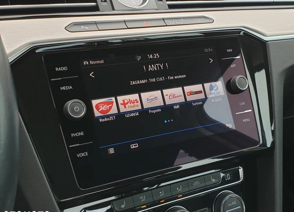 Volkswagen Passat cena 84900 przebieg: 131770, rok produkcji 2018 z Dębno małe 277